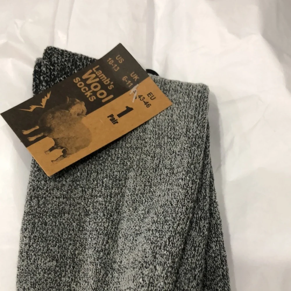 2pairs gray &‎ black lamb’s wool unisex socks fits size US 10-13 new